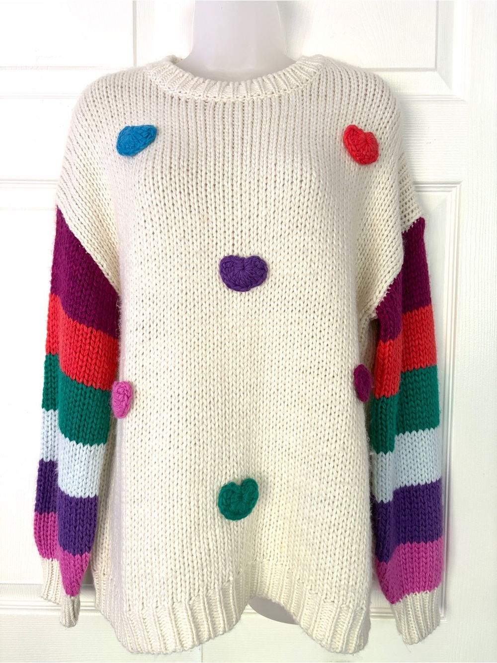 Main Strip 3D Heart Crochet Multi Stripe
Contrast Sweater size Medium - Picture 9 of 16